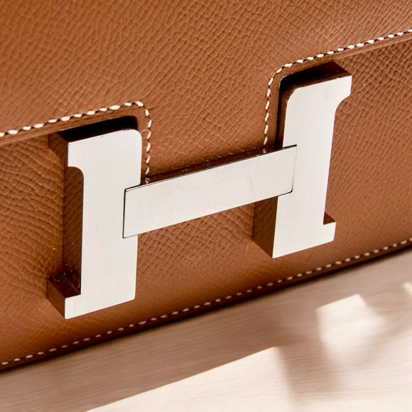 SOLD! HERMES Constance 18 Mini Gold Epsom Leather PHW. Stamp B! - Picture 9 of 16